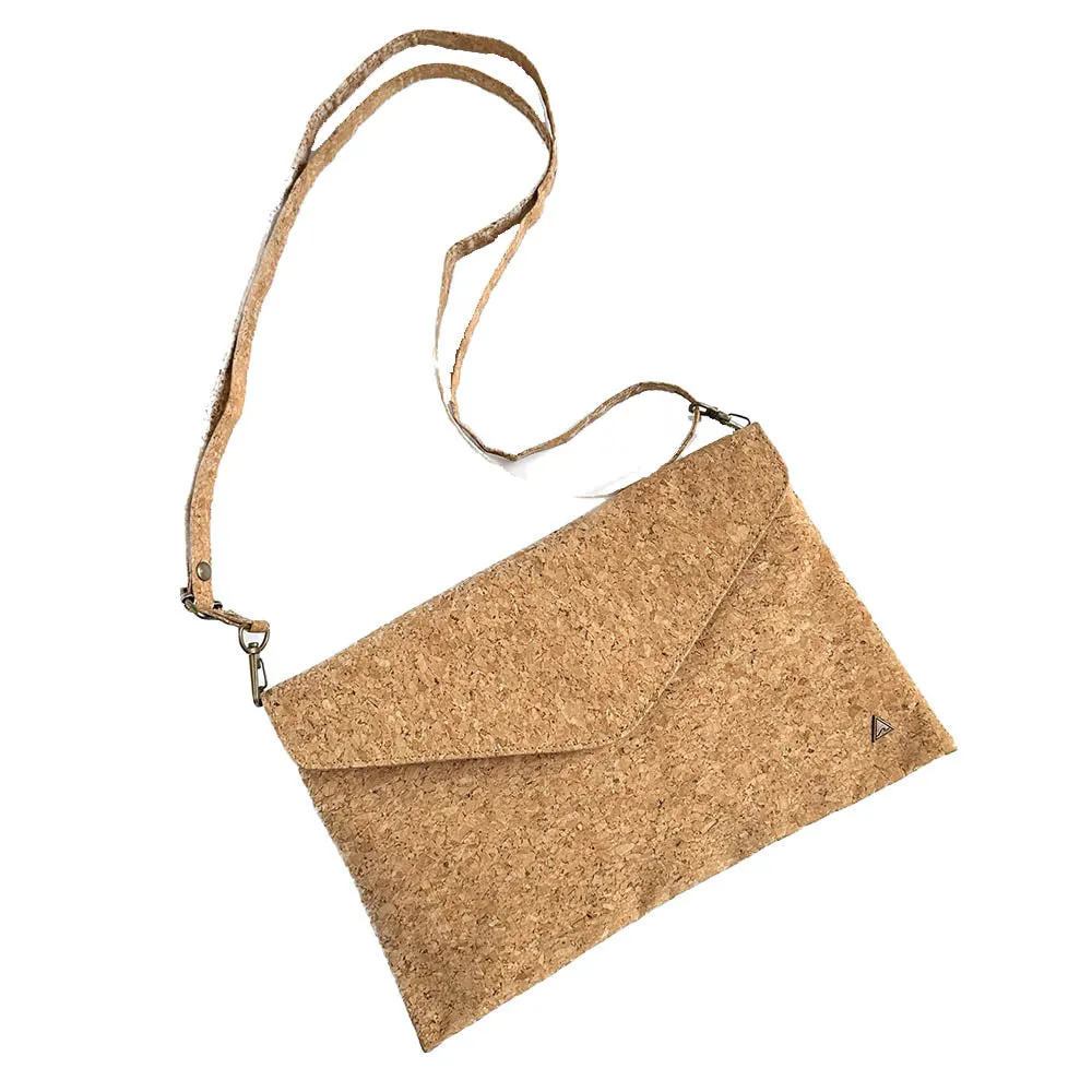 Aurora Cork Clutch in Classic