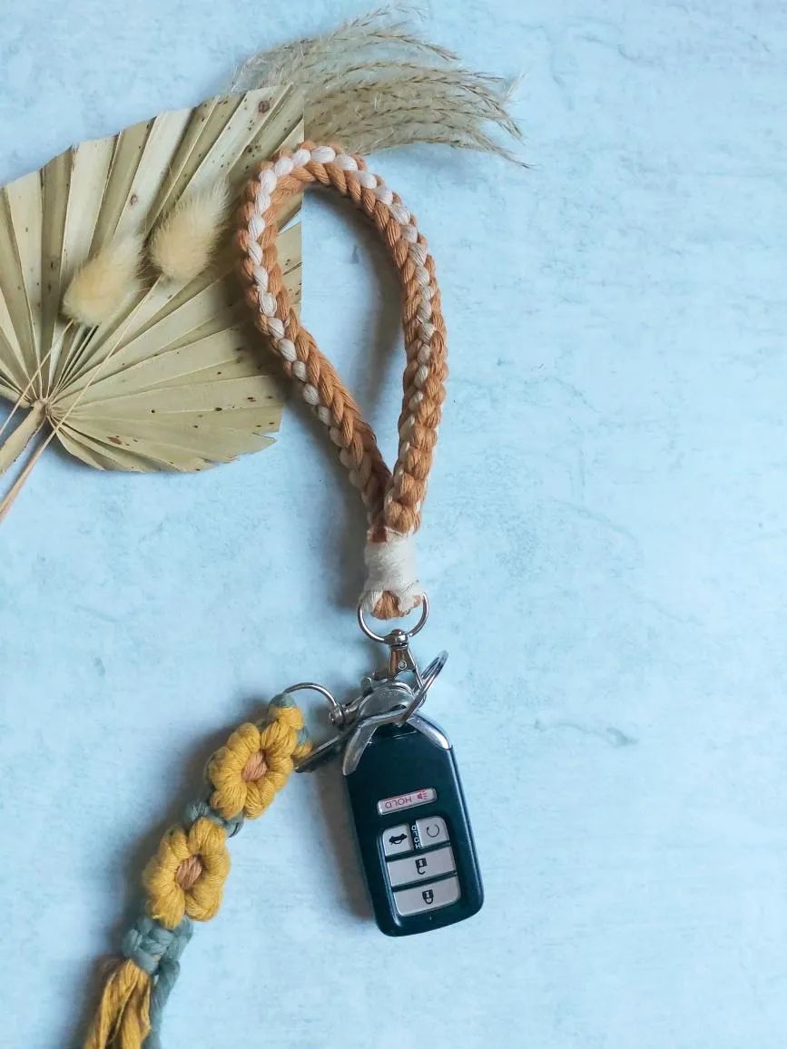 Macramé Wristlet - Spring / Summer